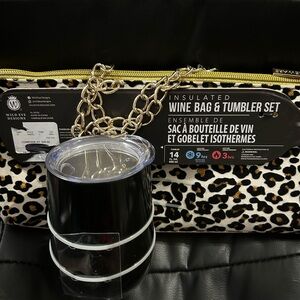NWOT Insulated Wine Bag and Tumbler Set